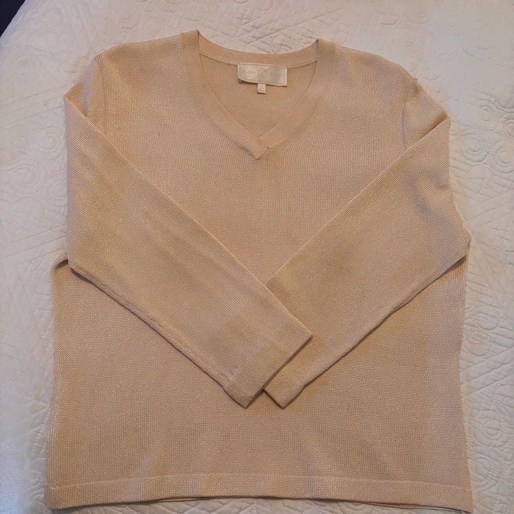St. John Sport Cream-Gold Tint V-Neck Sweater - Sz Small EUC - Picture 2 of 9